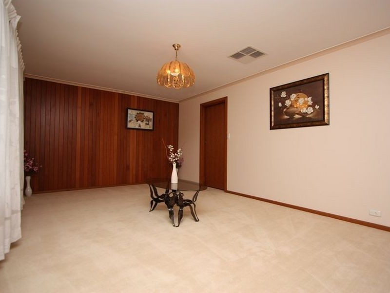 11 Orange Grove Circuit, Dernancourt SA 5075