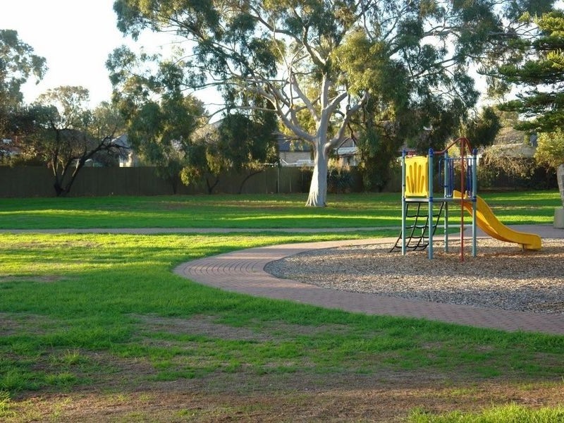 17 Quondong Street, North Brighton SA 5048