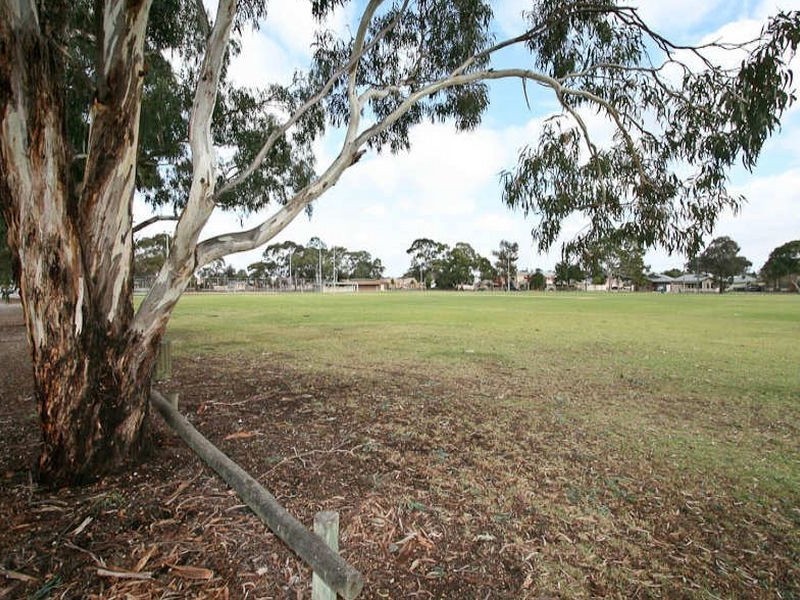 14 Manoora Street, Greenacres SA 5086