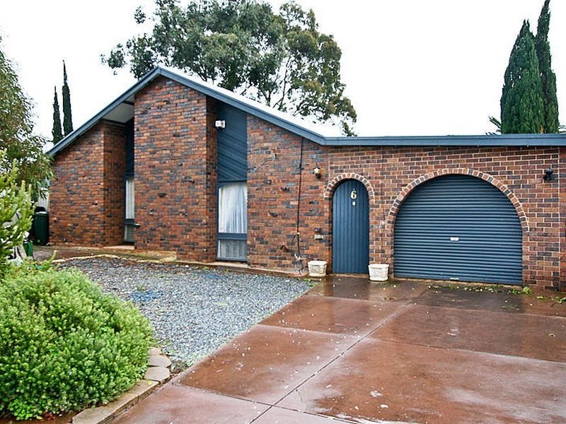6 Rhona Court, Surrey Downs SA 5126