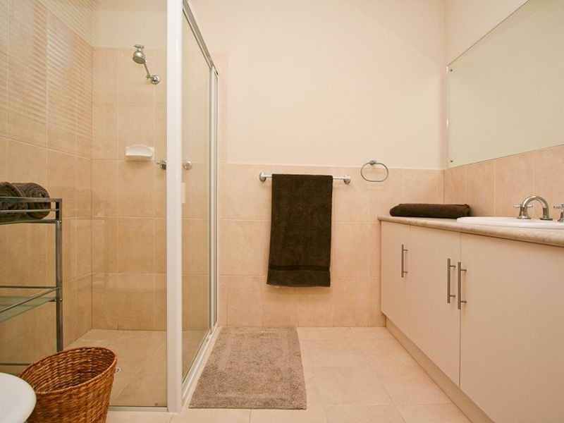 4 Browning Street, Clearview SA 5085