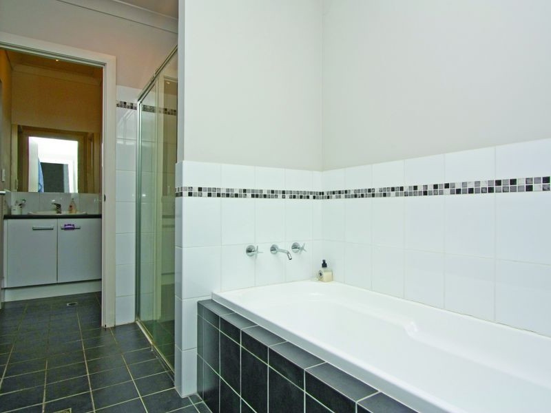 2/31 Rellum Road, Greenacres SA 5086