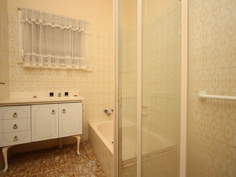 25 Livingstone Avenue, Prospect SA 5082