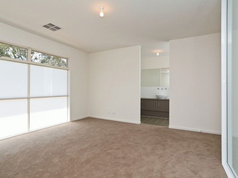 16 The Parkway, Klemzig SA 5087