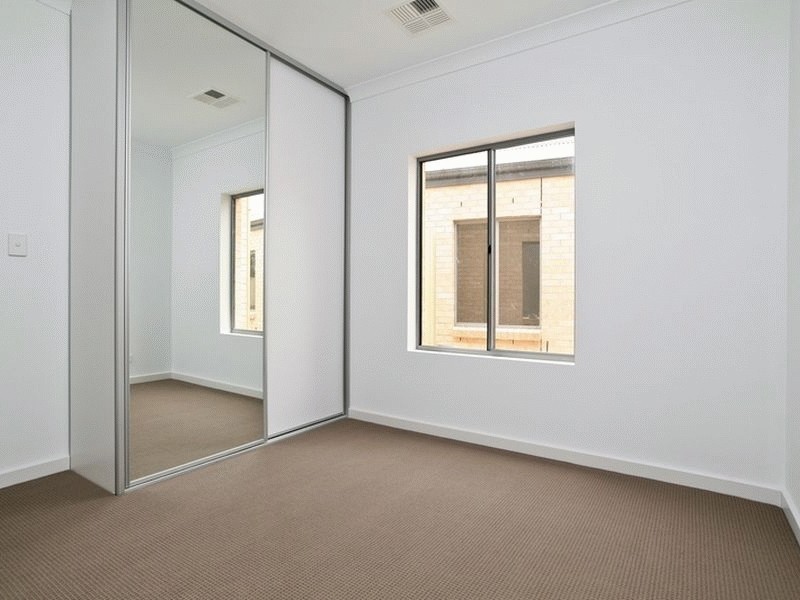 25 Leander Crescent, Greenacres SA 5086