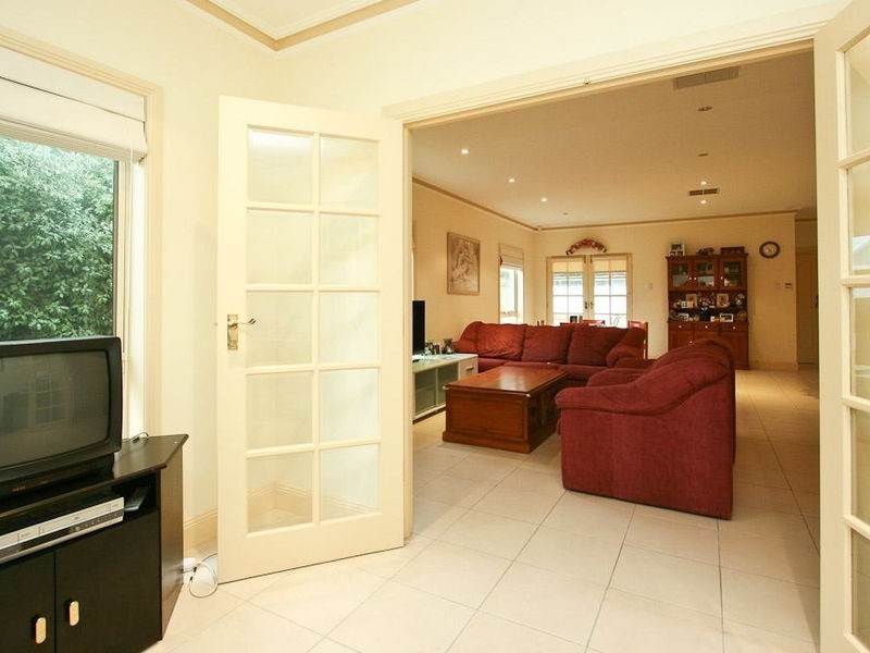 2 Frome Avenue, Hampstead Gardens SA 5086