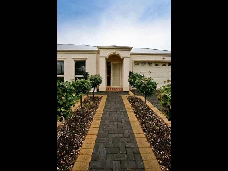 2 Frome Avenue, Hampstead Gardens SA 5086