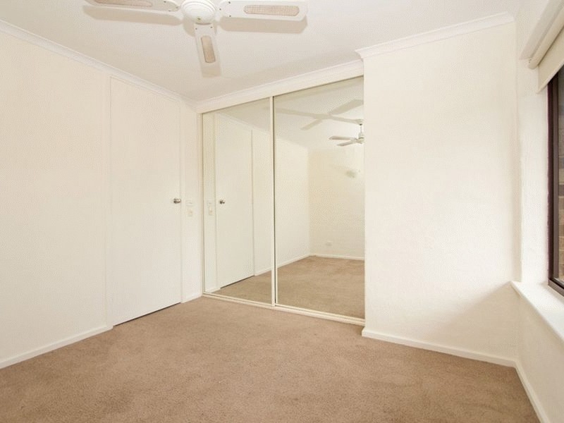 28 Sportsmans Drive, West Lakes SA 5021