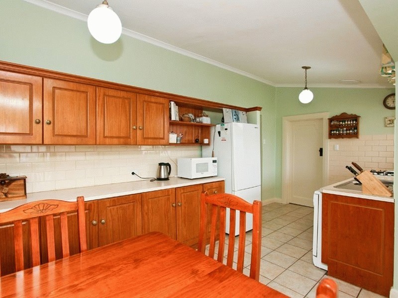 21 Robert Avenue, Broadview SA 5083