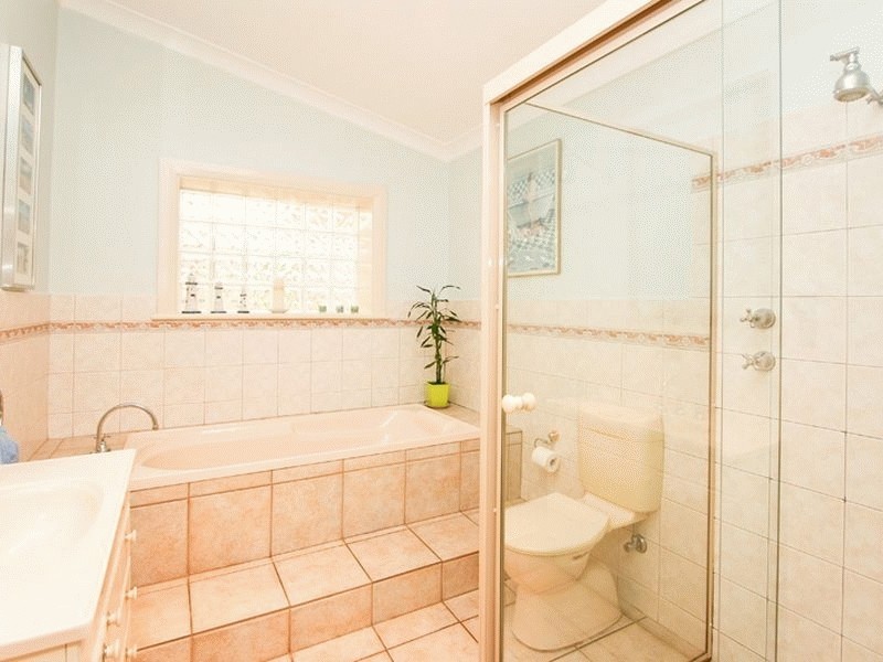 21 Robert Avenue, Broadview SA 5083