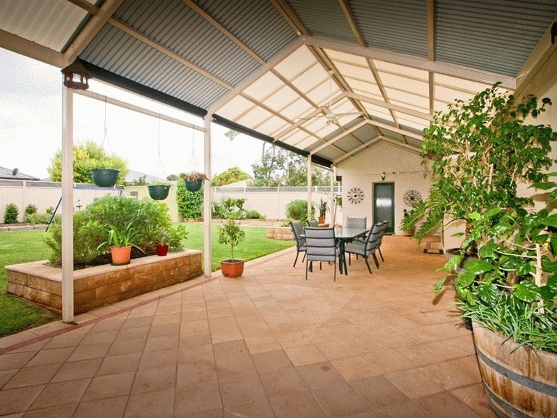 21 Robert Avenue, Broadview SA 5083