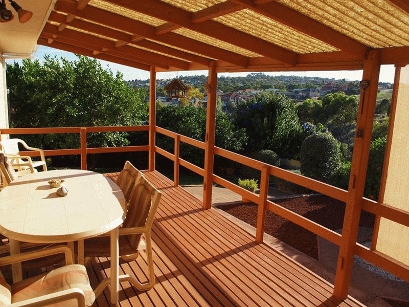 15 Sea View Road, Para Hills SA 5096