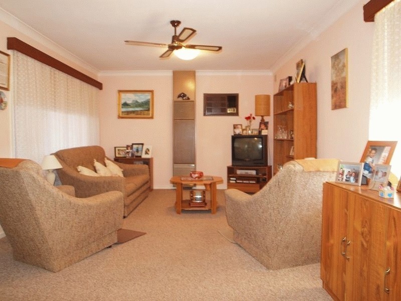 15 Sea View Road, Para Hills SA 5096