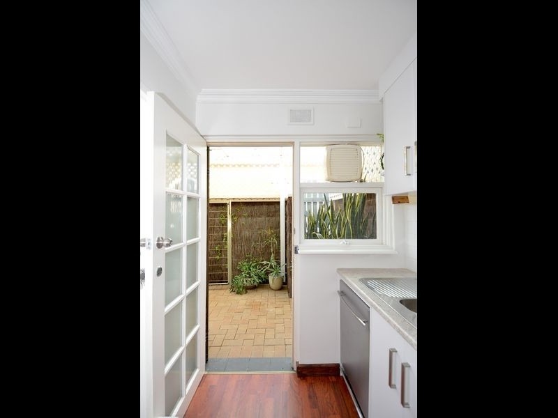7/27 Wright Street, Henley Beach SA 5022