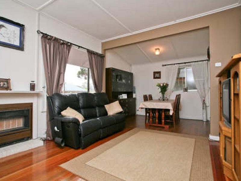 2 Leander Crescent, Greenacres SA 5086