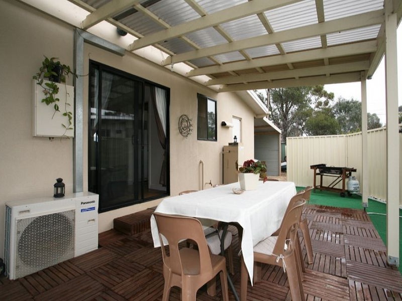 2 Leander Crescent, Greenacres SA 5086