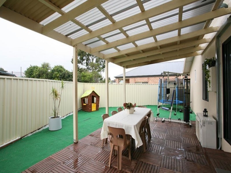 2 Leander Crescent, Greenacres SA 5086