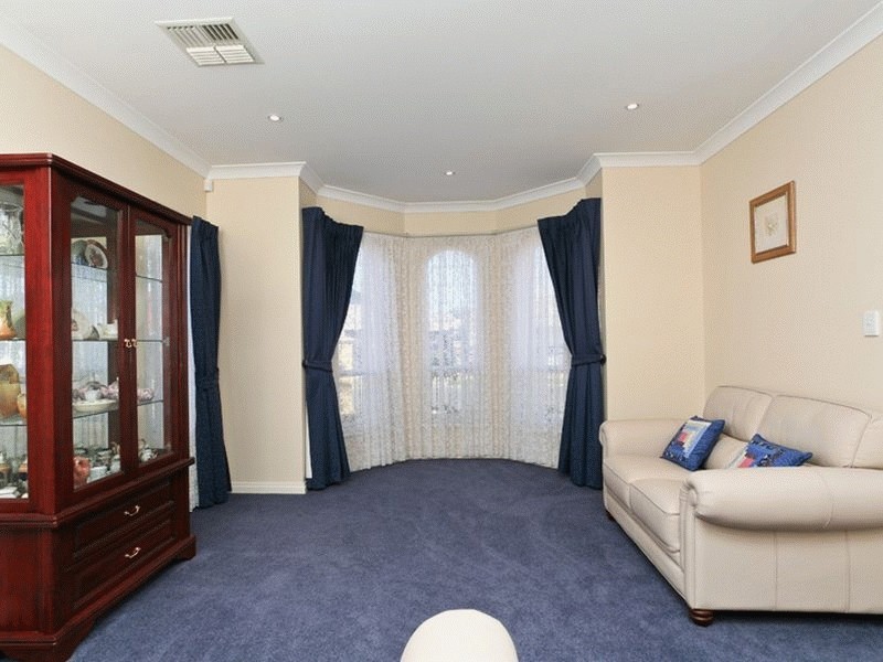 77 Sanctuary Drive, Mawson Lakes SA 5095