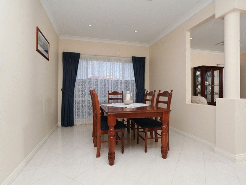 77 Sanctuary Drive, Mawson Lakes SA 5095