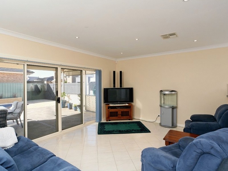77 Sanctuary Drive, Mawson Lakes SA 5095