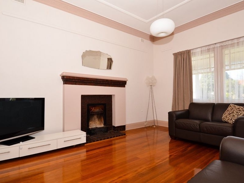 42 Hampstead Road, Broadview SA 5083