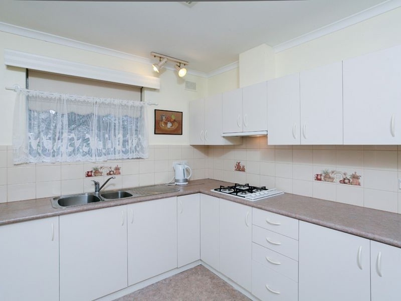 4 Philip Place, Vale Park SA 5081