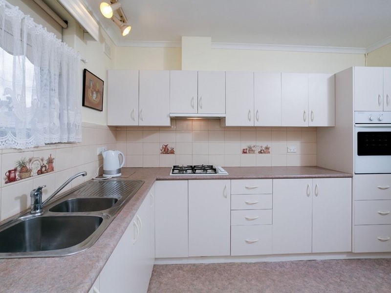 4 Philip Place, Vale Park SA 5081
