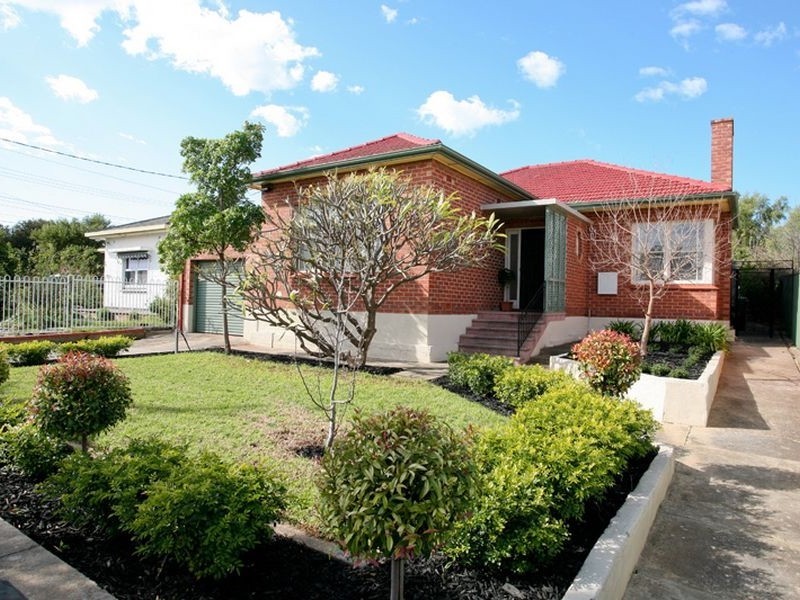 11 The Parade, Blair Athol SA 5084