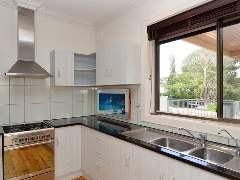 15 Barns Avenue, Highbury SA 5089