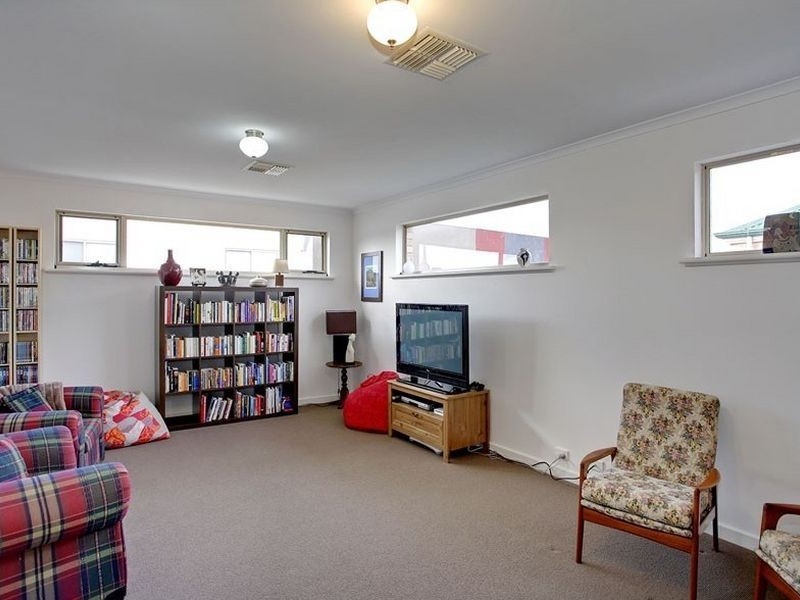 10 Elder Drive, Mawson Lakes SA 5095