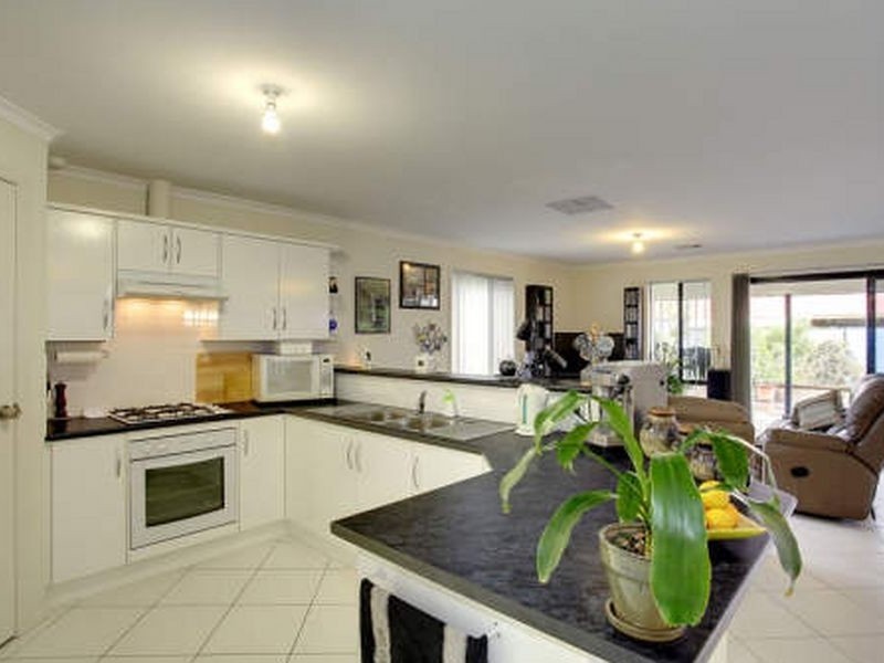 9a Gosfield Crescent, Hampstead Gardens SA 5086