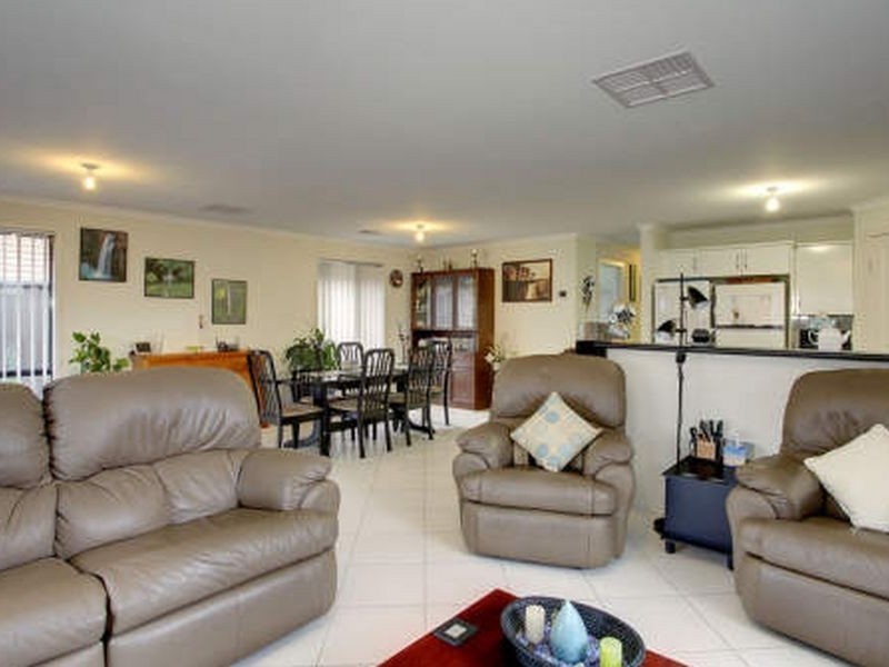 9a Gosfield Crescent, Hampstead Gardens SA 5086