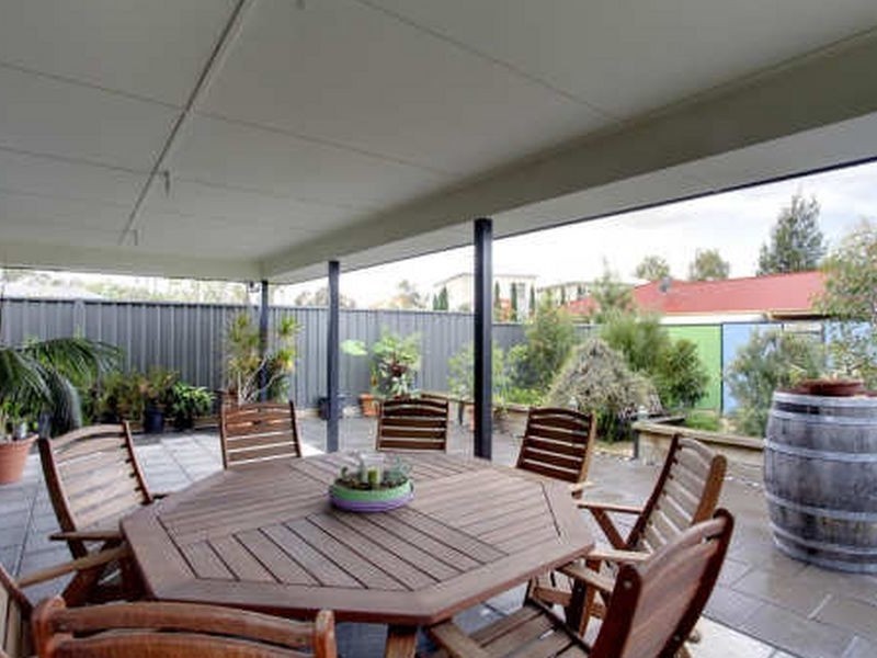 9a Gosfield Crescent, Hampstead Gardens SA 5086