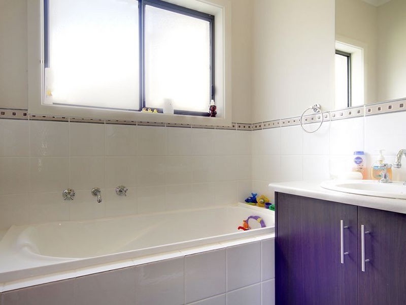 11 Sylvia Street, Blair Athol SA 5084