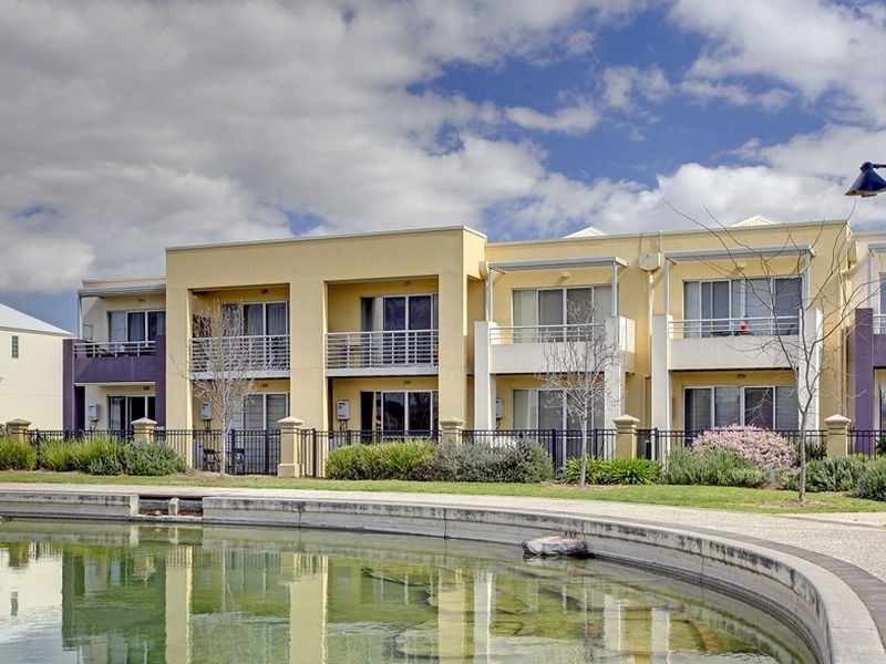 4/30 Shearwater Drive, Mawson Lakes SA 5095