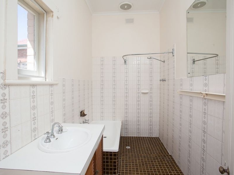 15 Oakington Street, Torrensville SA 5031