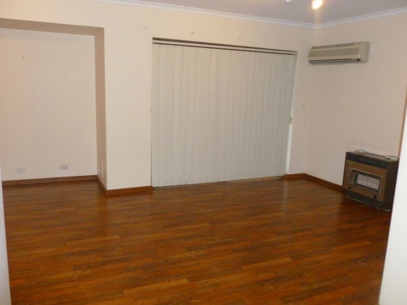 99 Brebner Drive, West Lakes SA 5021