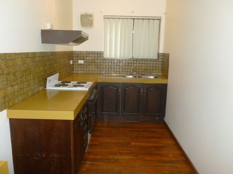 99 Brebner Drive, West Lakes SA 5021