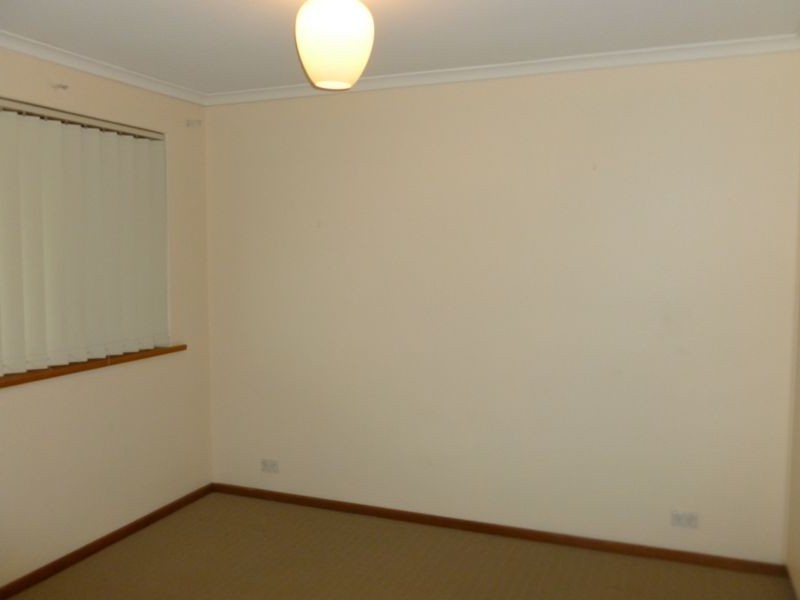 99 Brebner Drive, West Lakes SA 5021