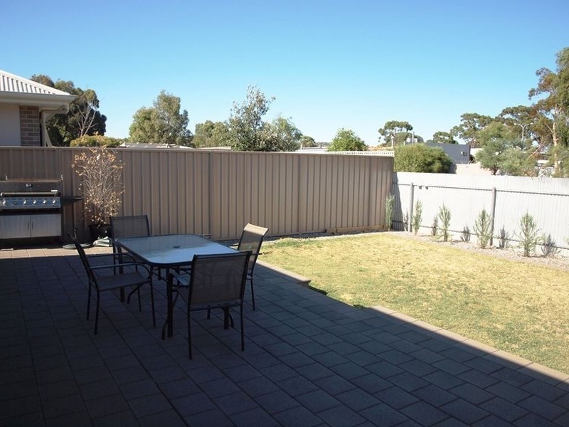 12 Karu Crescent, Mitchell Park SA 5043