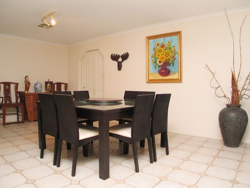 60 Lord Howe Avenue, Oakden SA 5086