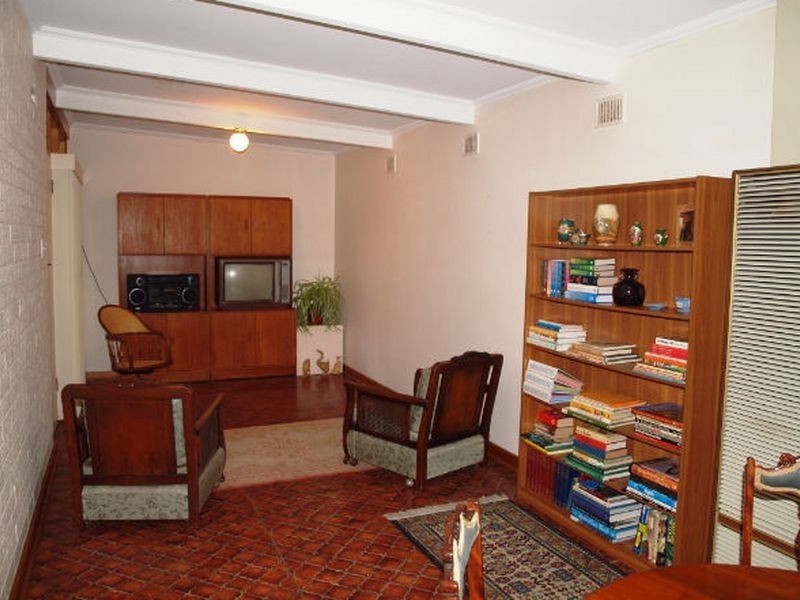 11 Ascot Avenue, Vale Park SA 5081