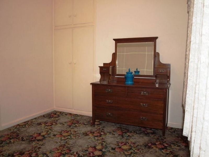 11 Ascot Avenue, Vale Park SA 5081