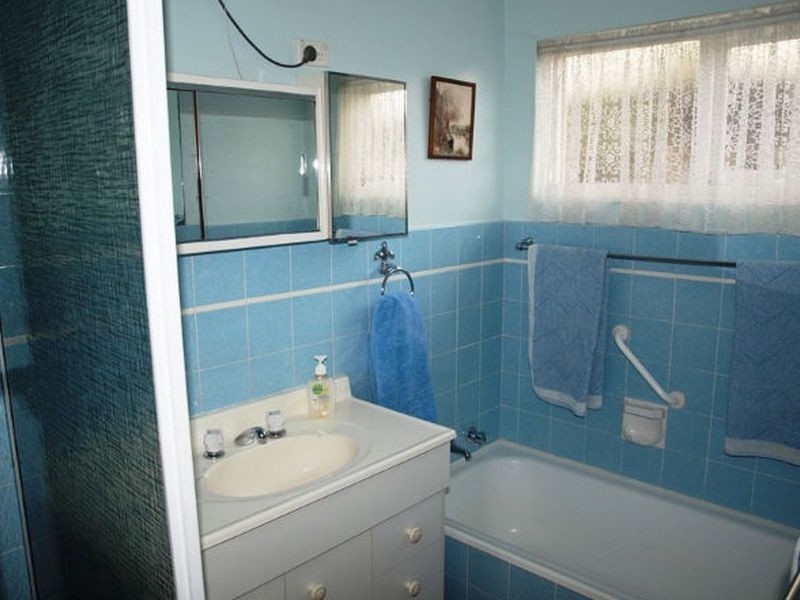 11 Ascot Avenue, Vale Park SA 5081