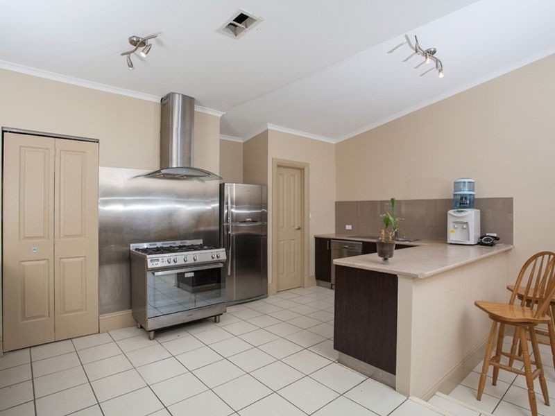 24 Wootten Street, Greenacres SA 5086