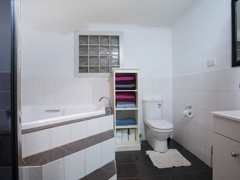 24 Wootten Street, Greenacres SA 5086