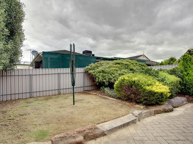 16 Amisfield Crescent, Greenwith SA 5125