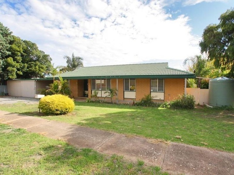 1 Ansbert Street, Christie Downs SA 5164