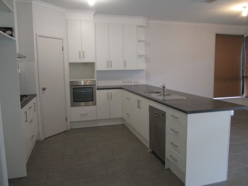 91 Shoalhaven Circuit, Mawson Lakes SA 5095