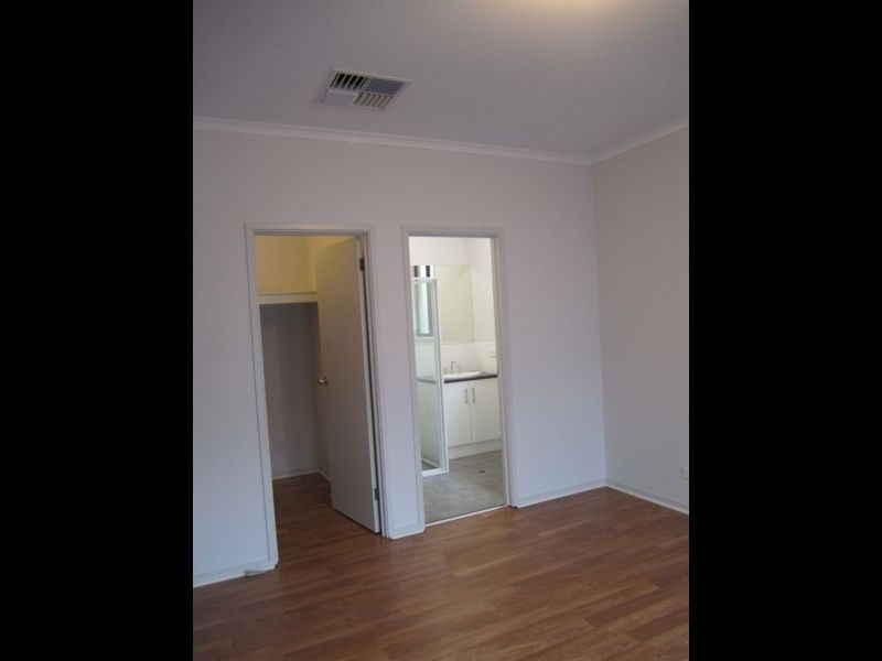 91 Shoalhaven Circuit, Mawson Lakes SA 5095